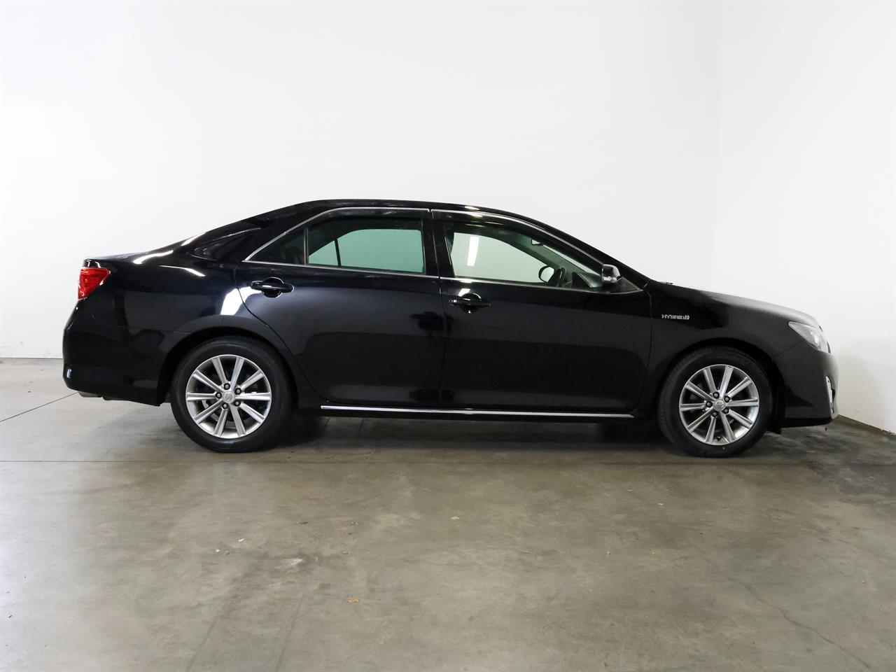 image-9, 2013 Toyota Camry Hybrid G Premium Black at Christchurch