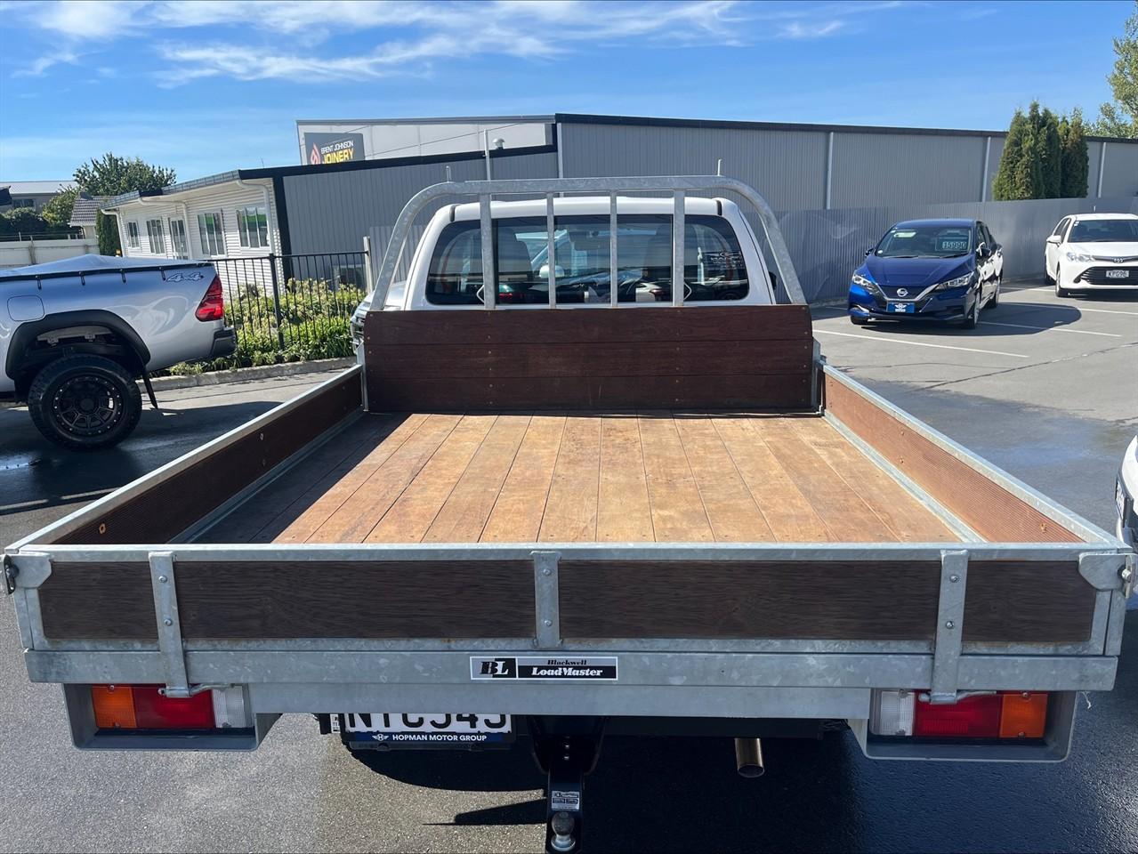 image-5, 2021 Toyota Hilux SR TD EC/CC 2.8DT at Waimakariri