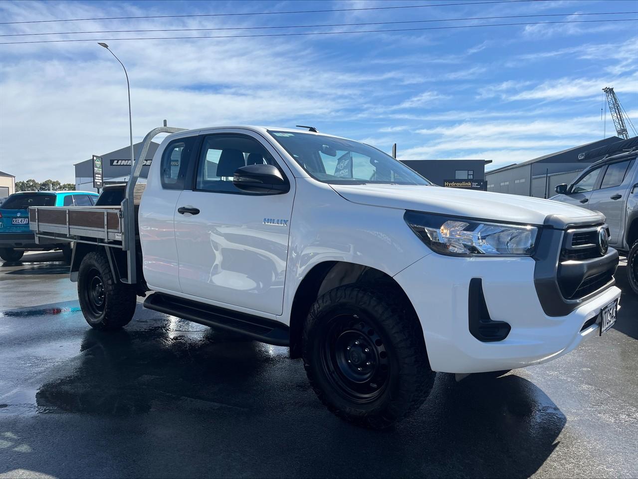 image-1, 2021 Toyota Hilux SR TD EC/CC 2.8DT at Waimakariri