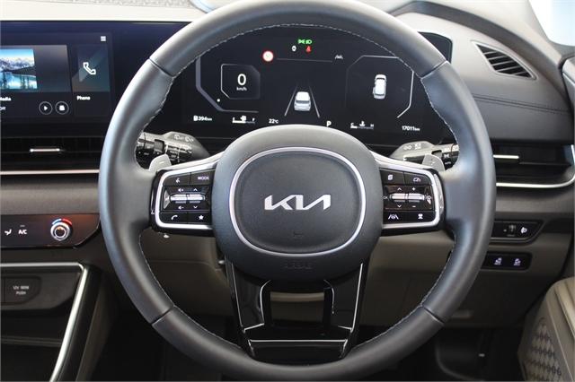 image-9, 2025 Kia Carnival PREMIUM 2.2L DIESEL 8 SEATER at Christchurch