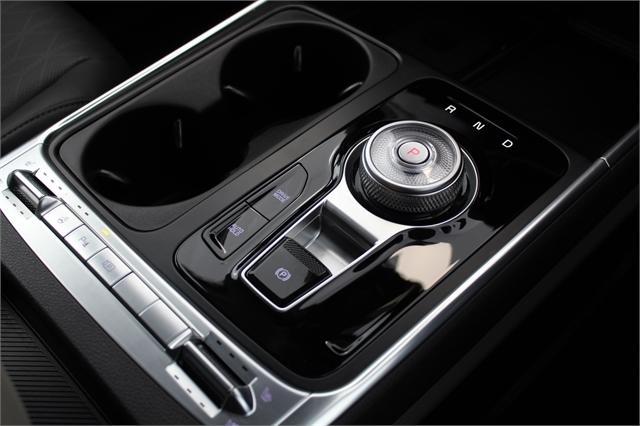 image-12, 2025 Kia Carnival PREMIUM 2.2L DIESEL 8 SEATER at Christchurch