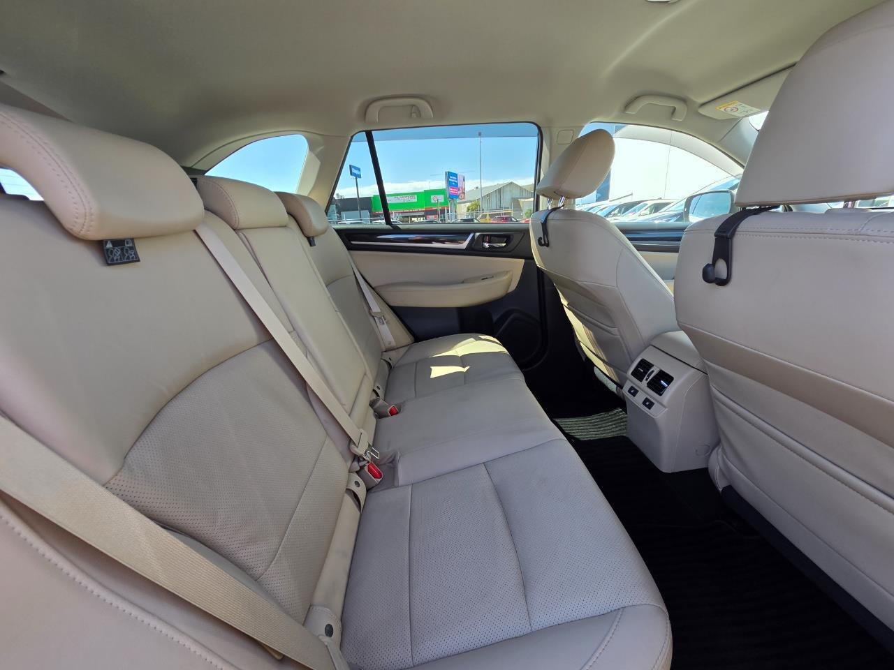 image-16, 2016 Subaru OUTBACK AWD at Christchurch