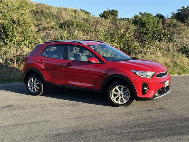 image-0, 2024 Kia Stonic LX 1.4P at Dunedin