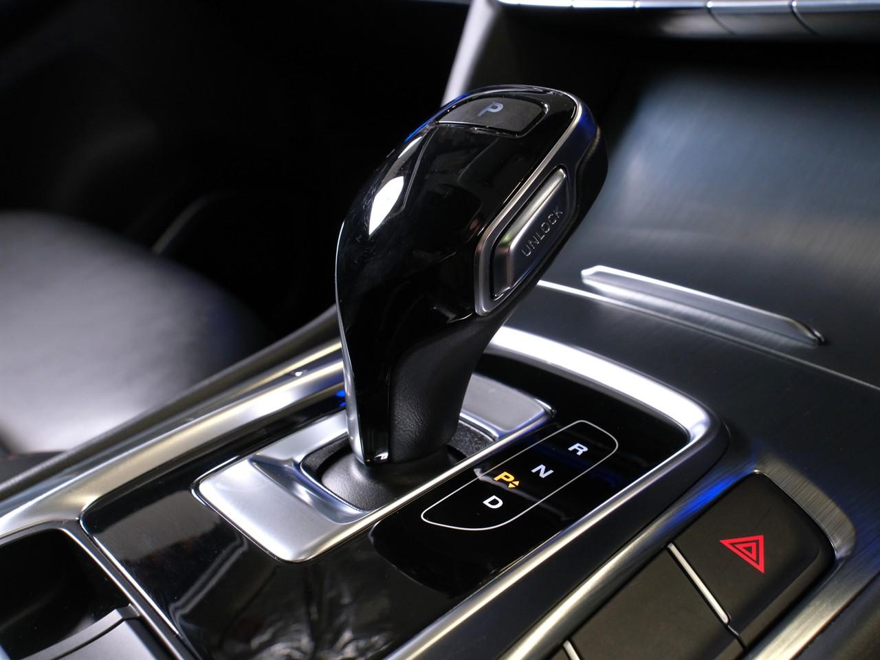 image-12, 2022 MG HS PHEV/10HD 'Black Edition' NZ NEW at Christchurch