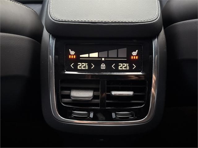 image-13, 2023 Volvo XC90 T8 Ultimate Recharge at Dunedin