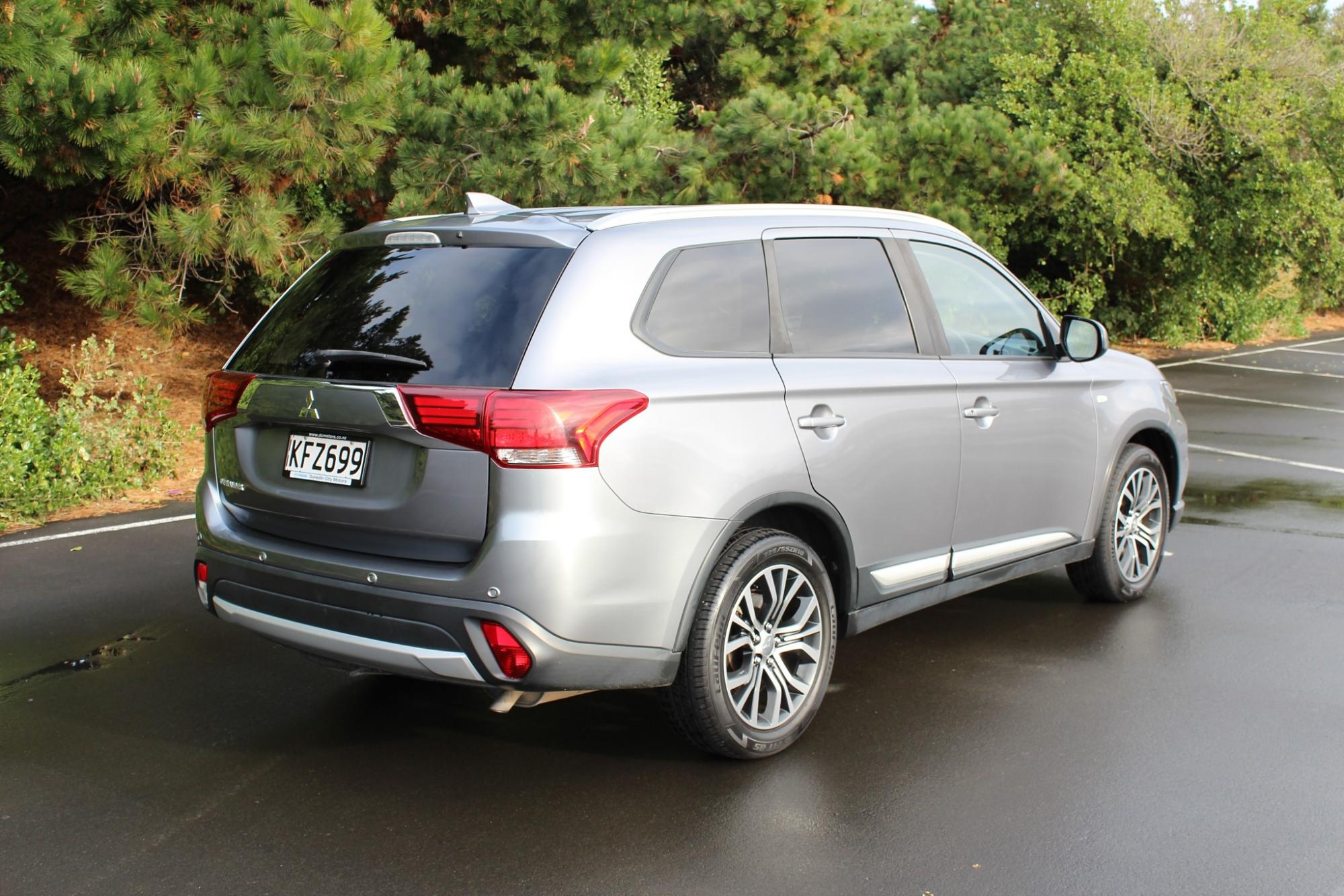 image-2, 2017 Mitsubishi Outlander LS Fwd 2.0 Petrol at Dunedin