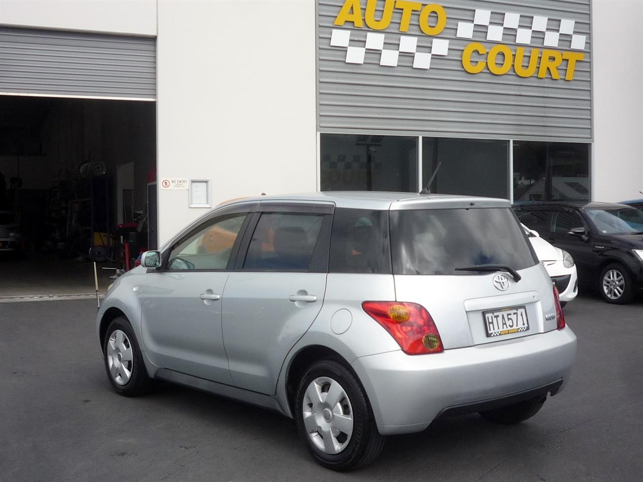 image-1, 2005 Toyota Ist 150X at Dunedin