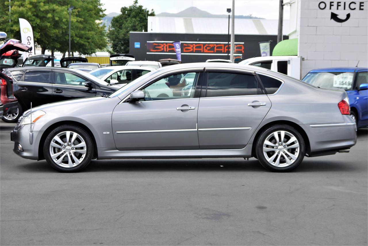 2007 Nissan Fuga 250GT Sport Facelift on handshake