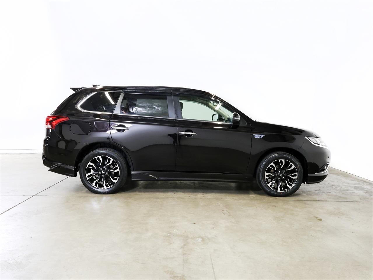 image-9, 2015 Mitsubishi Outlander PHEV 4WD 'G' Premium Pac at Christchurch