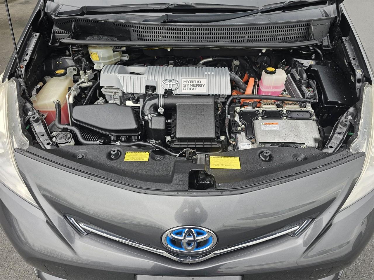 image-10, 2012 Toyota PRIUS Alpha at Waimakariri
