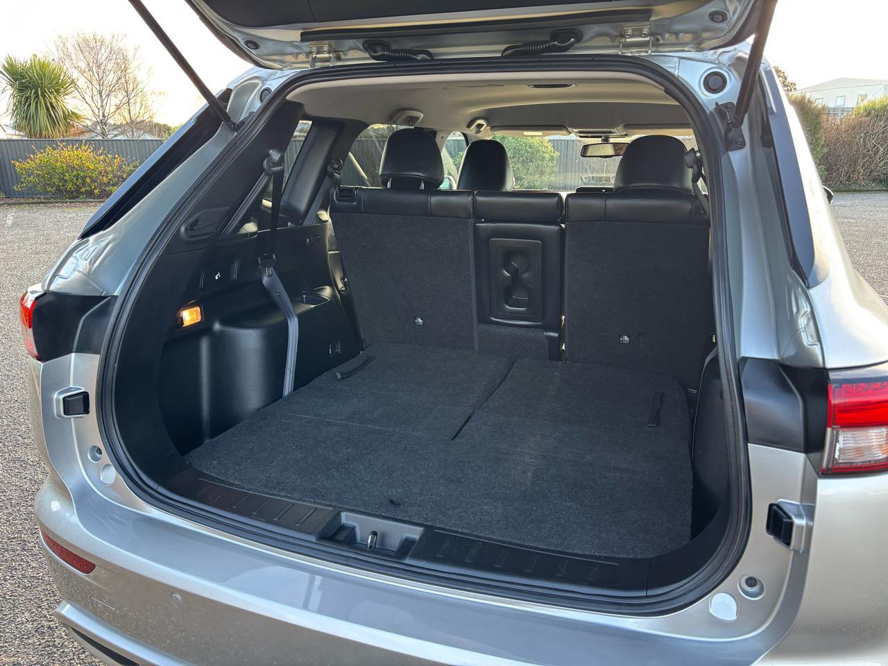 image-8, 2023 Mitsubishi Outlander XLS 7 SEATER NEW GENERAT at Gore
