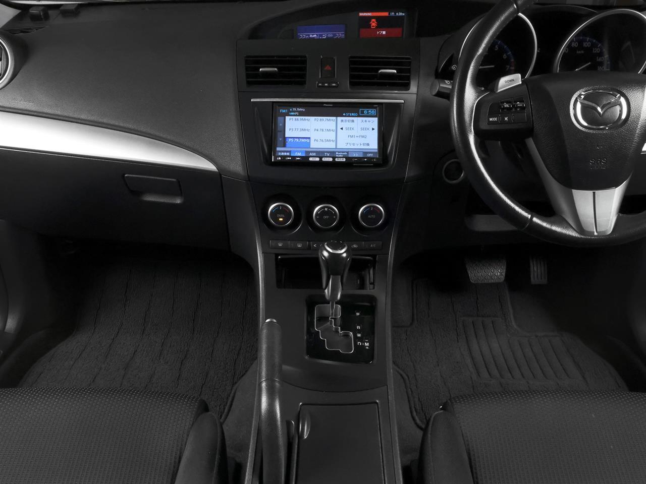 image-10, 2013 Mazda Axela 20S Sportshatch Skyactiv 'Facelif at Christchurch