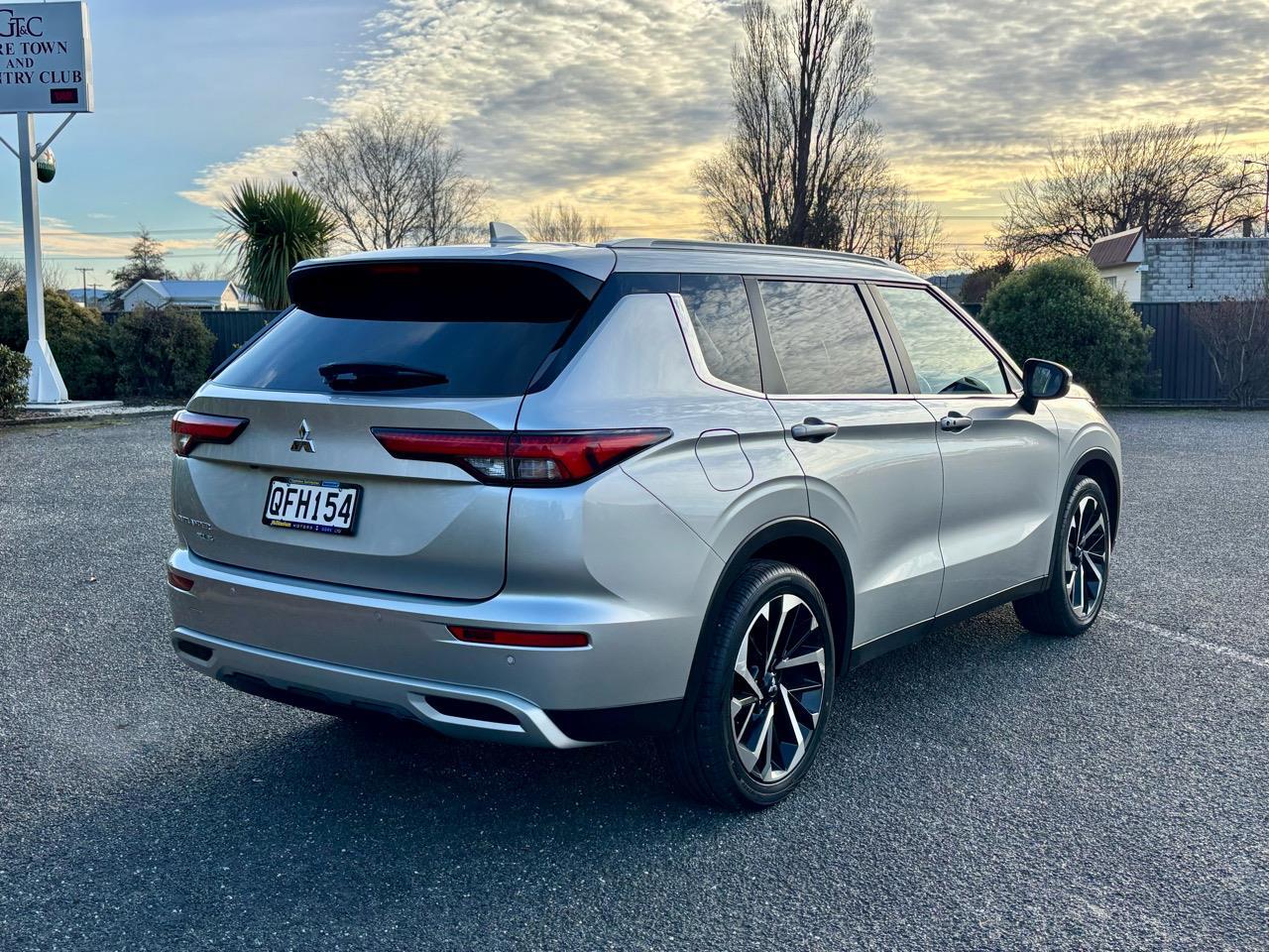 image-5, 2023 Mitsubishi Outlander XLS 7 SEATER NEW GENERAT at Gore