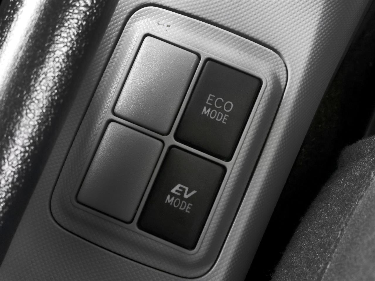 image-13, 2013 Toyota Aqua 1.5lt Hybrid 'S' Edition at Christchurch