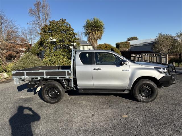image-5, 2025 Toyota Hilux Sr Td Ec/Cc 2.8Dt at Waimakariri