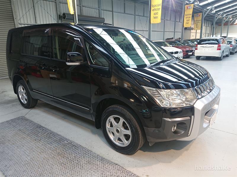 Mitsubishi delica 2007