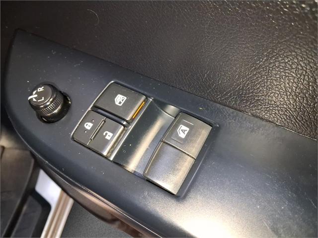 image-19, 2017 Toyota Hilux S 2WD Extra Cab at Dunedin