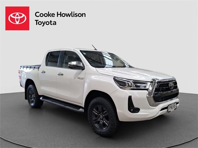 image-0, 2022 Toyota Hilux SR5 4WD at Dunedin