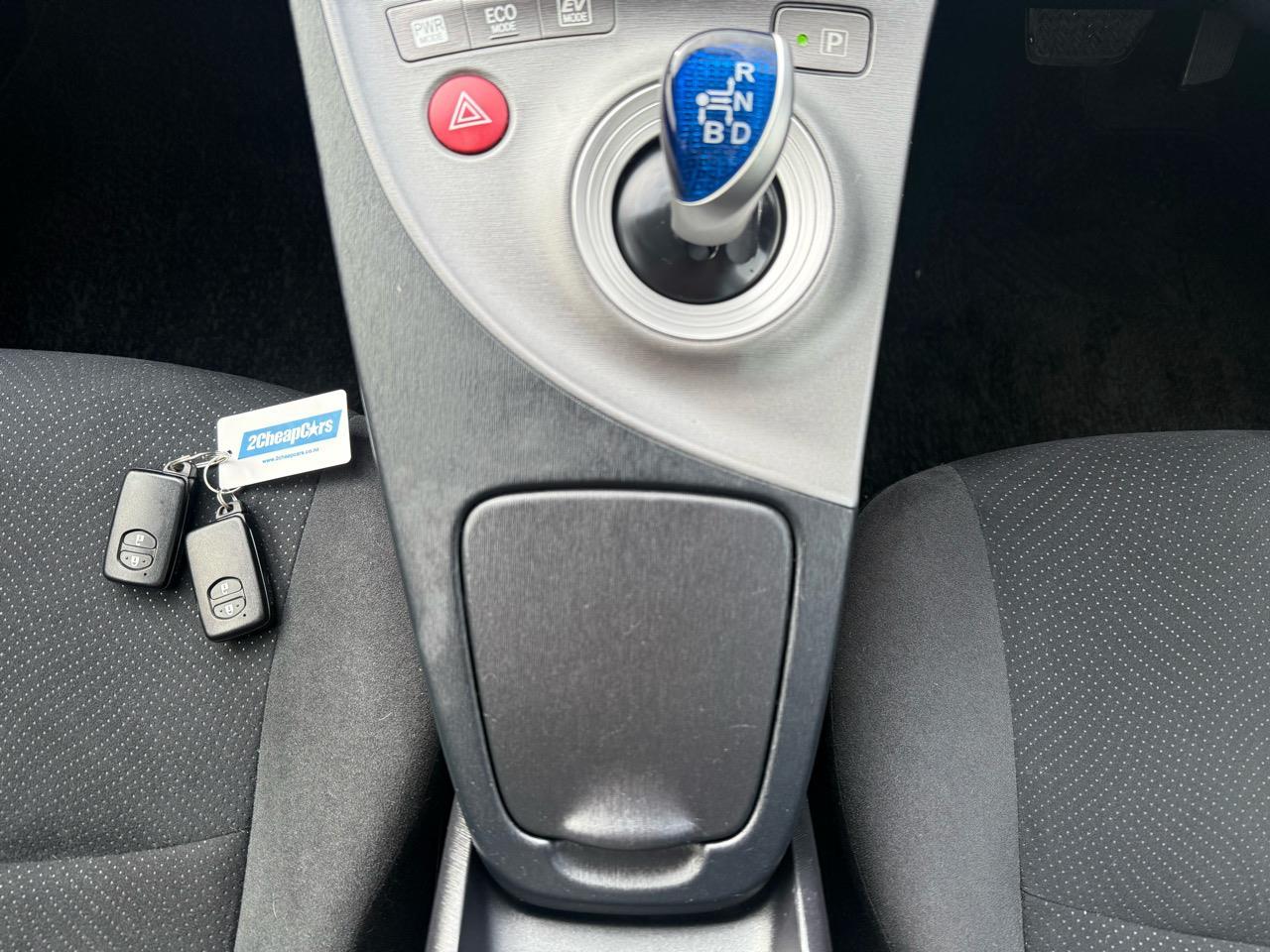 image-11, 2014 Toyota Prius Hybrid at Christchurch