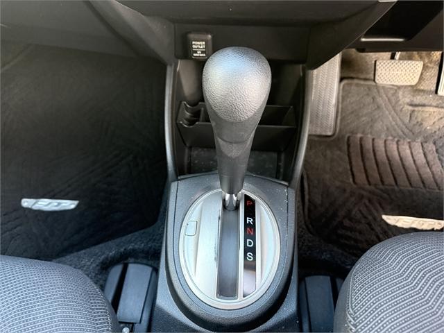 image-8, 2008 Honda Fit at Dunedin