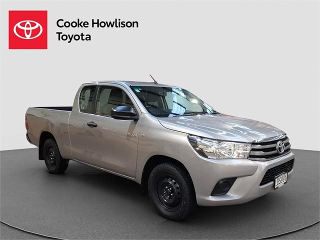 image-0, 2017 Toyota Hilux S 2WD Extra Cab at Dunedin
