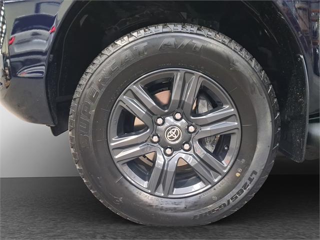 image-8, 2023 Toyota Hilux SR5 4WD at Dunedin