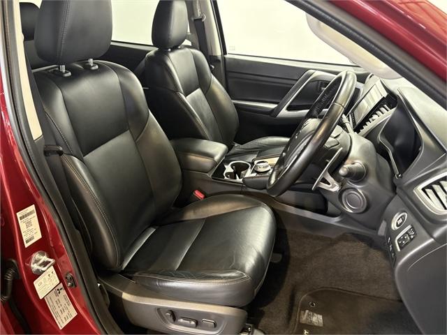 image-12, 2023 Mitsubishi Pajero Sport VRX 4WD 7 SEATS at Invercargill