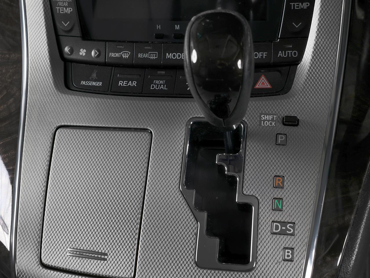 image-12, 2012 Toyota Vellfire Hybrid ZR 4WD 7-Seater at Christchurch