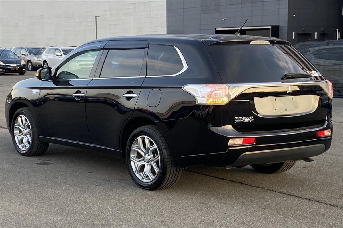 image-1, 2014 Mitsubishi Outlander PHEV G NAVI PACKAGE at Christchurch