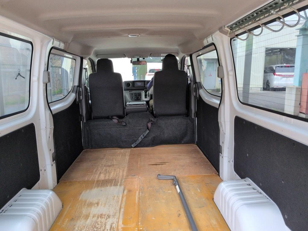 image-6, 2020 Nissan NV350 2.5 Turbo Diesel at Christchurch