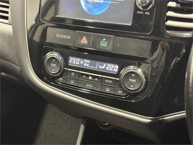 image-16, 2014 Mitsubishi Outlander XLS at Invercargill