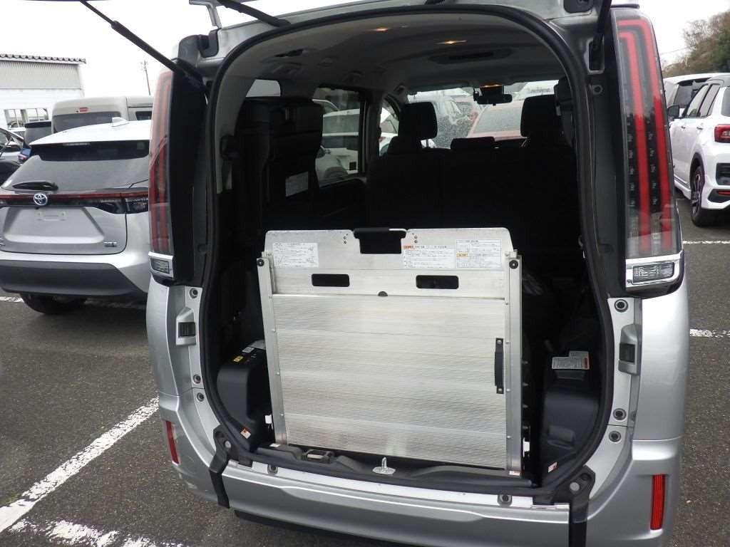 image-5, 2021 Toyota Noah Mobility Welcab at Christchurch