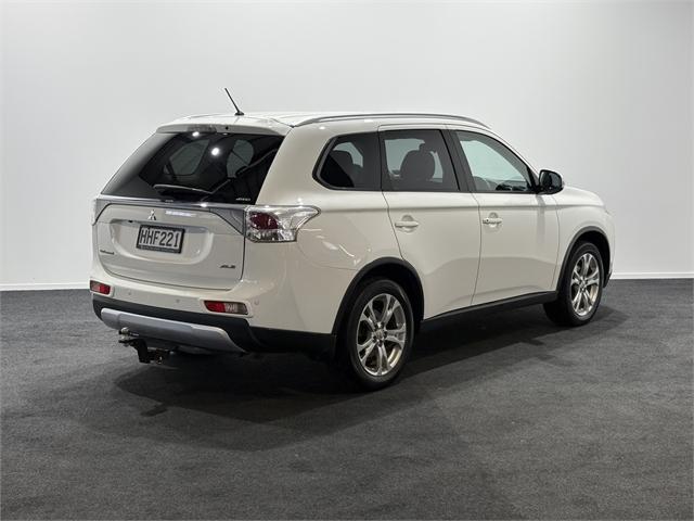 image-7, 2014 Mitsubishi Outlander XLS at Invercargill