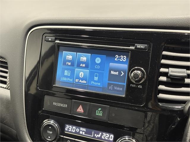 image-14, 2014 Mitsubishi Outlander XLS at Invercargill