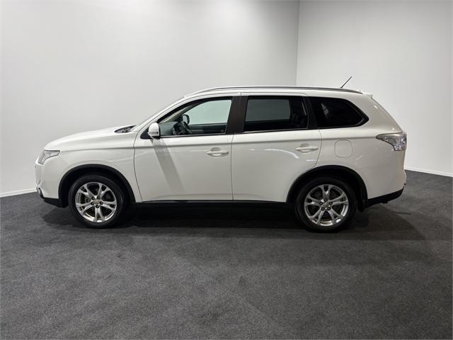 image-4, 2014 Mitsubishi Outlander XLS at Invercargill