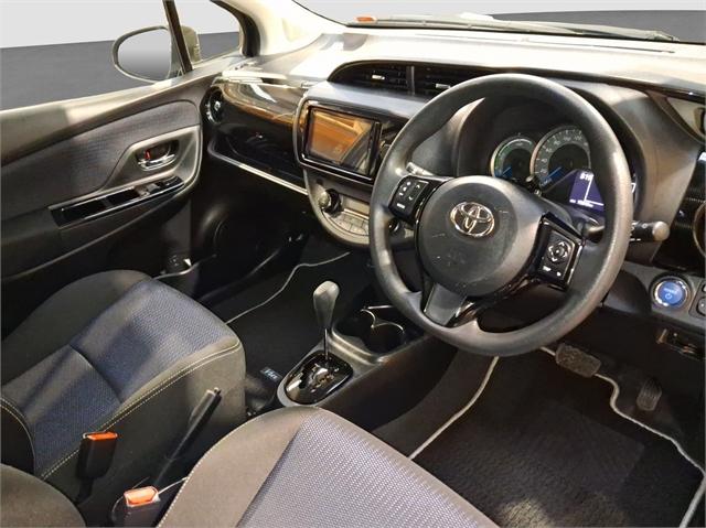 image-15, 2018 Toyota Vitz 1.5L Hybrid at Dunedin