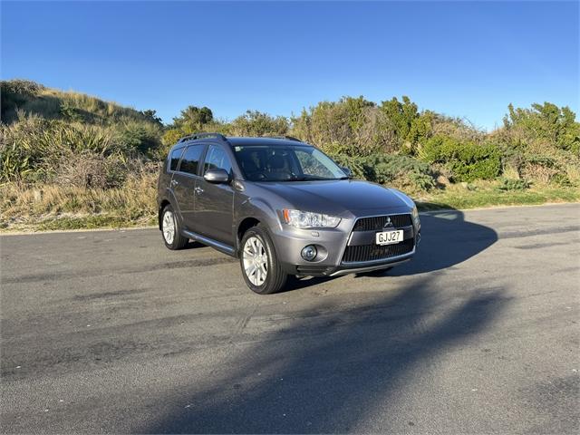 image-0, 2012 Mitsubishi Outlander 2.4 VRX at Dunedin