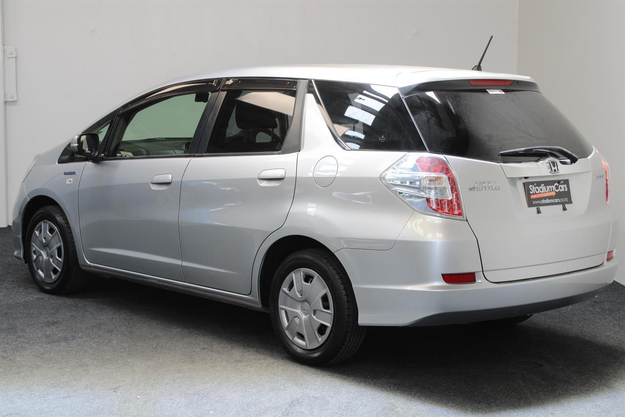 Honda fit shuttle hybrid