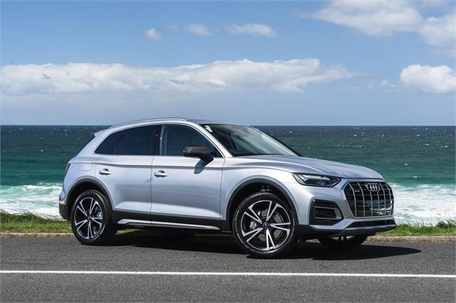 image-0, 2024 Audi Q5 4 0 TFSI q S tronic 150kW at Dunedin