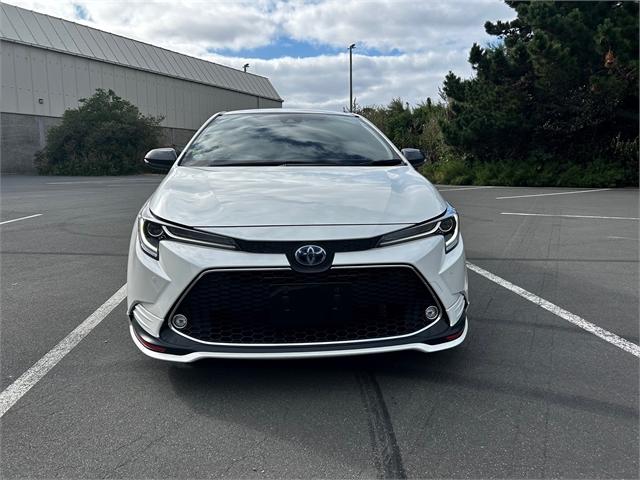 image-1, 2019 Toyota Corolla Touring 1.8 Hybrid at Dunedin