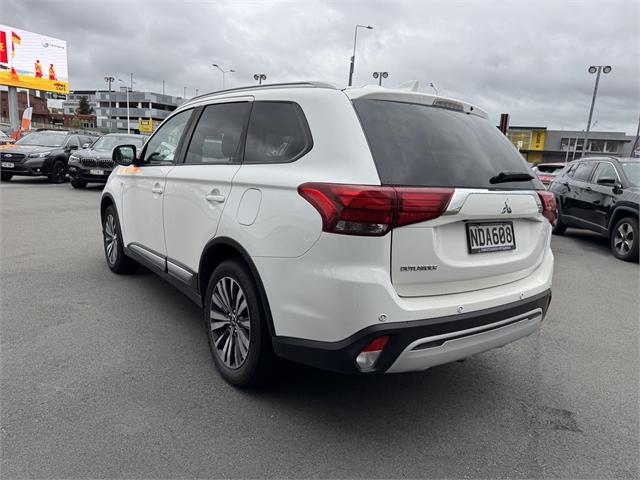 image-2, 2020 Mitsubishi Outlander Ls 2.4P/4Wd at Christchurch