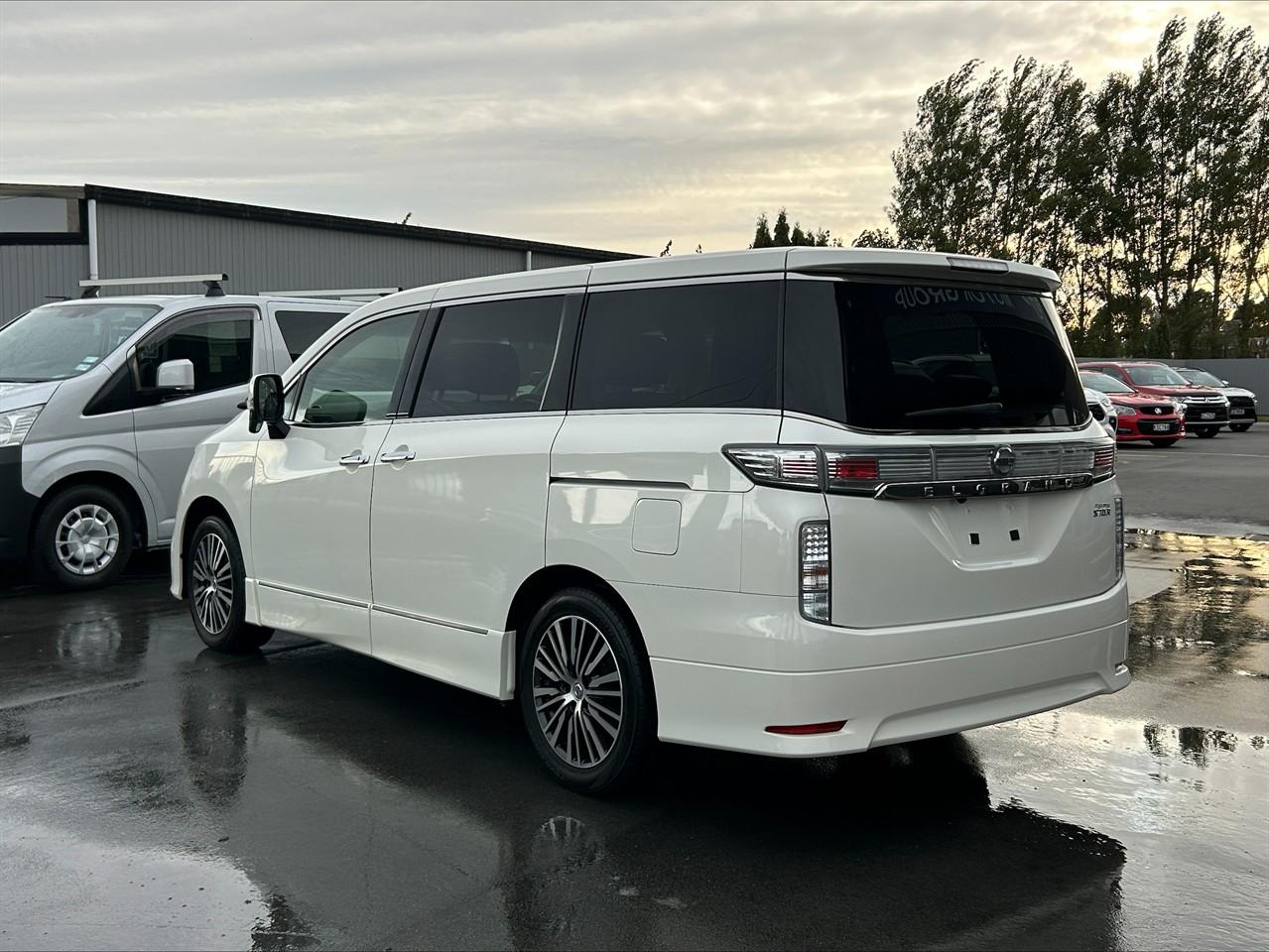 image-3, 2017 Nissan Elgrand 250 HIGHWAY STAR S at Waimakariri