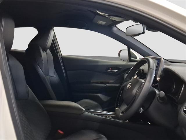 image-14, 2021 Toyota C-HR Limited 1.8P HV at Dunedin