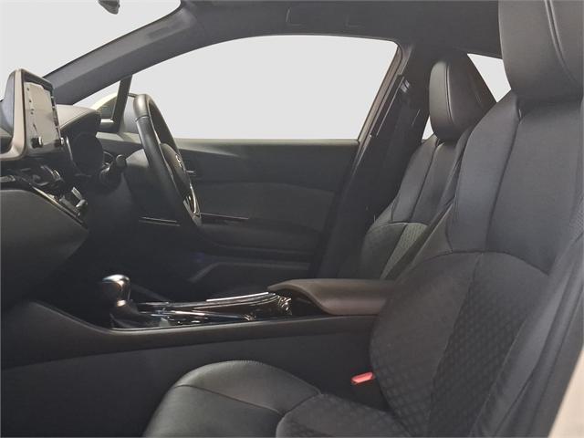 image-15, 2021 Toyota C-HR Limited 1.8P HV at Dunedin