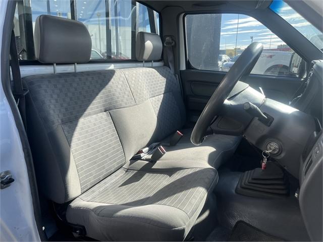 image-5, 2015 Nissan Navara DX 2WD Manual Single Cab 2.5D at Christchurch