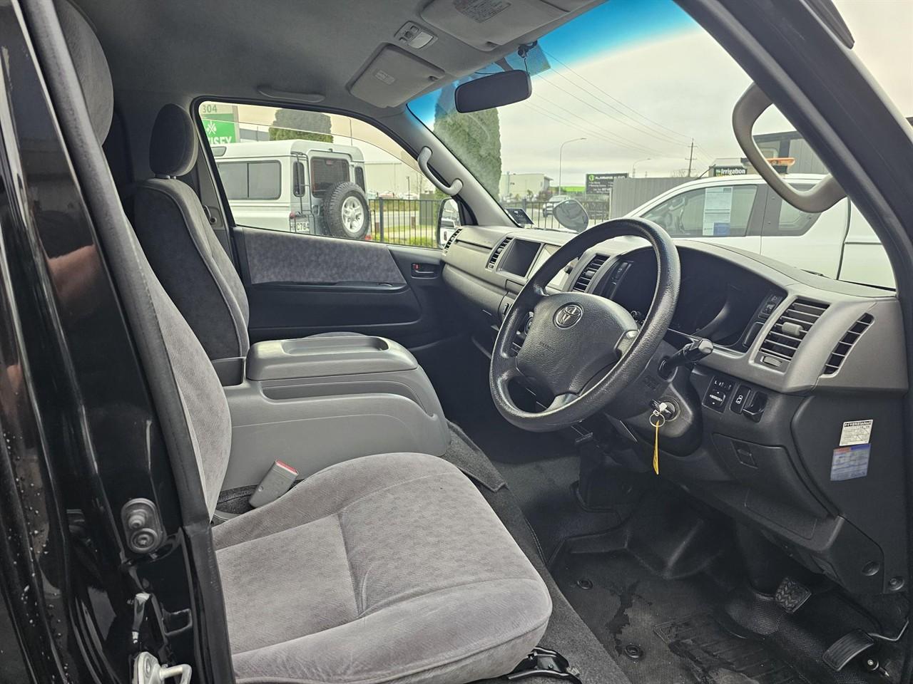 image-9, 2009 Toyota Hiace at Waimakariri