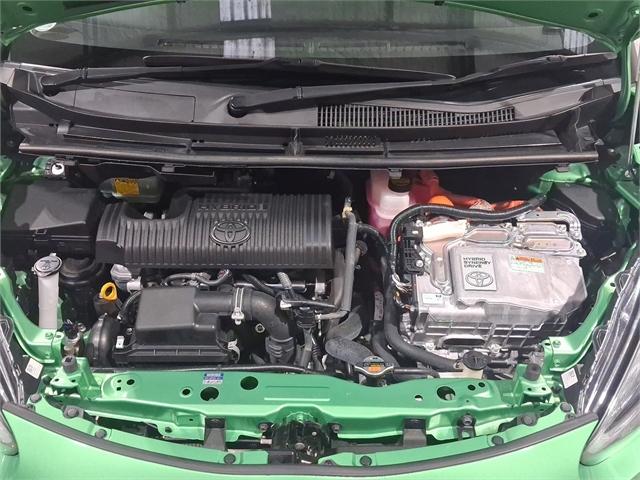 image-10, 2017 Toyota Sienta 1.5 Hybrid G at Dunedin