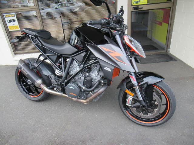 image-1, 2017 KTM SUPERDUKE 1290 R at Dunedin