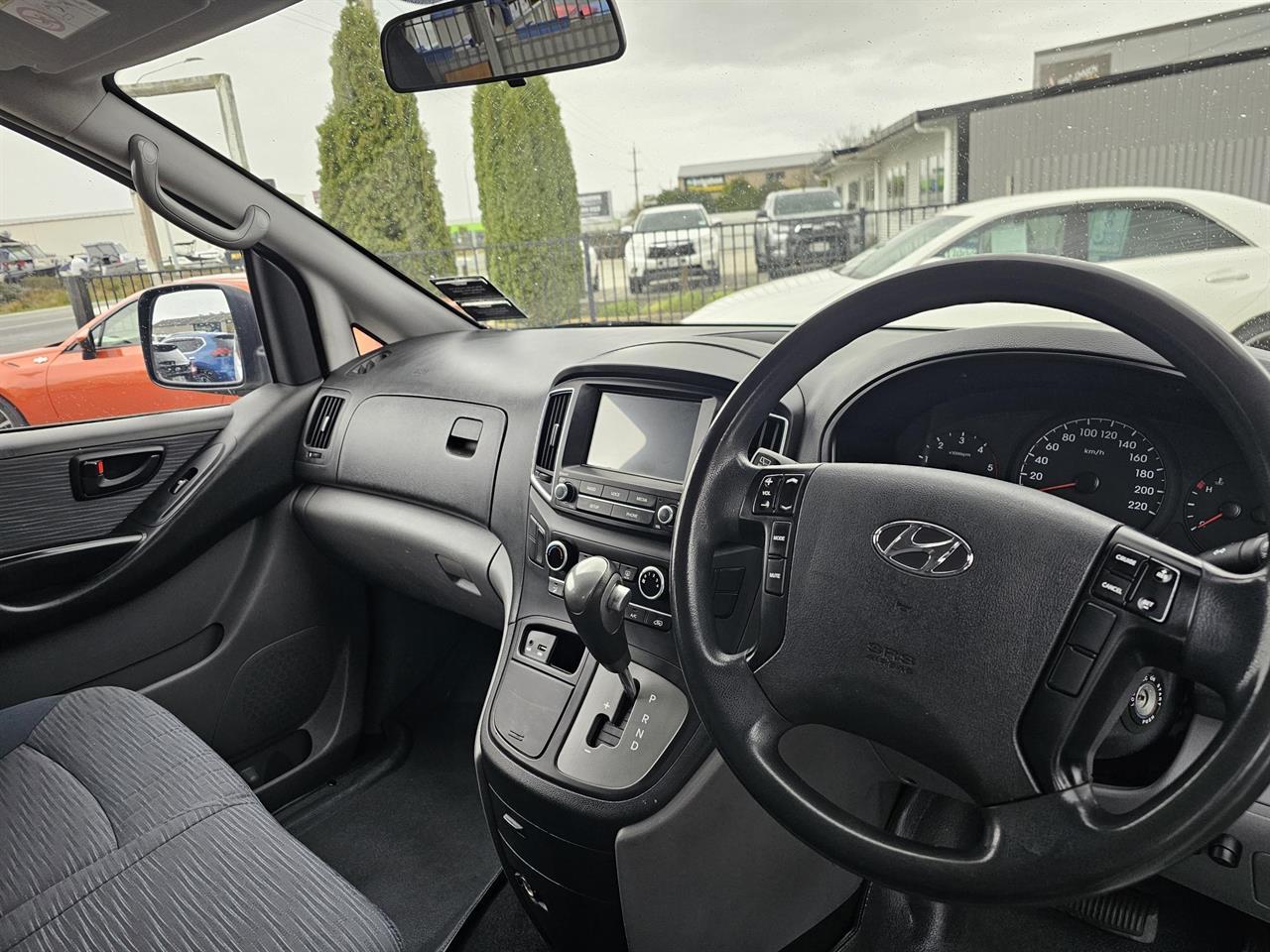 image-8, 2017 Hyundai iLoad 2.5 CRDI Auto at Waimakariri