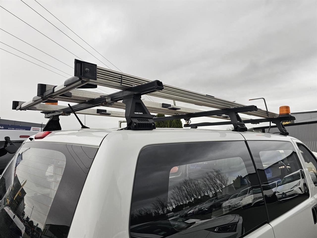 image-5, 2017 Hyundai iLoad 2.5 CRDI Auto at Waimakariri